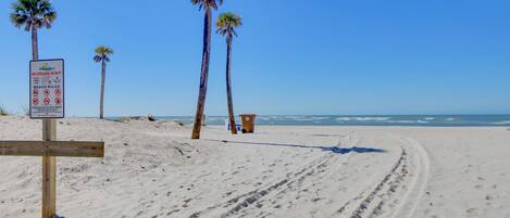 Apartment (2 Bedrooms) | Bahagian dalam