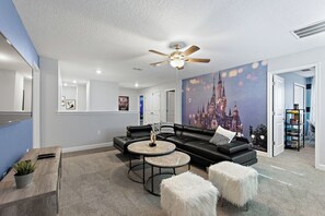 Casa (Multiple Bedrooms) | Interior