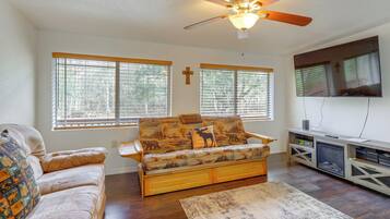 House (2 Bedrooms) | Front of property