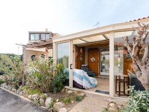Exterior - Air-Conditioned Cottage near Beach with Pool, Sleeps 5 (Gruissan)