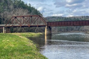 House (3 Bedrooms) | Interior - Mtn Views, New River Access & 98 Acres: Galax Gem (Galax)