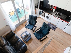 TV - Charming A/C Mezzanine Cottage with WIFI and Parking near Beach, Gruissan (Gruissan)