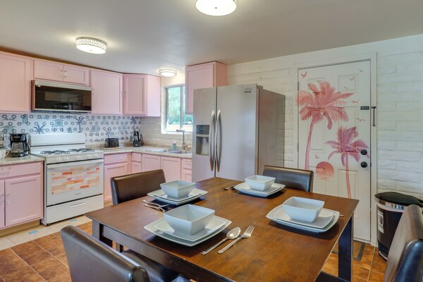 Hike, Golf & Dine: Tucson Retreat W/ Mtn Views! - Tucson, AZ