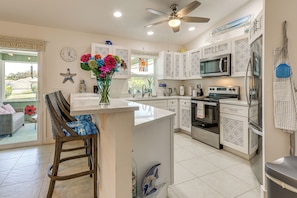 Interior - 'beach Blessings': Beautiful Home in Vero Beach! (Vero Beach)