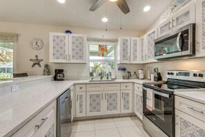Interior - 'beach Blessings': Beautiful Home in Vero Beach! (Vero Beach)