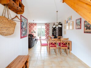 Dining - Spacious villa with parking, garden, pets allowed (Narbonne-Narbonne Plage-Narbonne Plage)