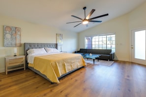 House (3 Bedrooms) | Interior - Patio w/ Fairway View! Pet-friendly Mohave Home (Fort Mohave)