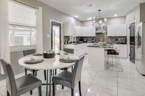 Interior - 3 Mi to Randolph Afb: San Antonio Area Home (Universal City)