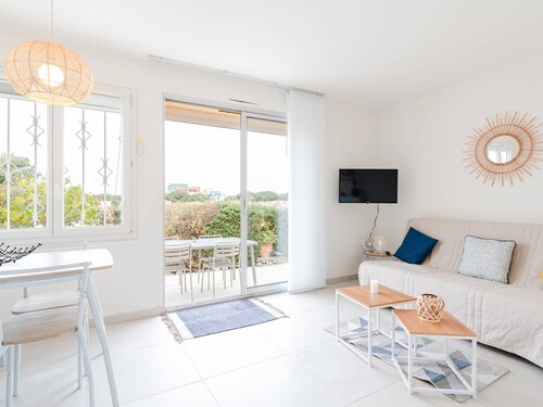 Pavillon lumineux avec terrasse, à 1 km de la plage – 2 pièces, 1 chambre, barbecue, Wi-Fi