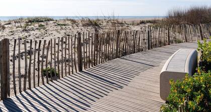 Renovated house near the sea with air conditioning and WIFI