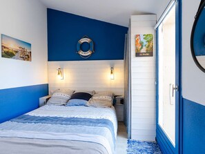 2 bedrooms, free WiFi - Cozy pavilion with terrace 250m from the beach! (Narbonne)