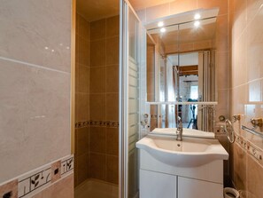Bathroom - Air-conditioned Pavilion, 2 Bedrooms and Mezzanine with Wifi in Gruissan (Gruissan)