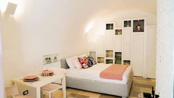 Basic-Haus | Bügeleisen/Bügelbrett, kostenloses WLAN