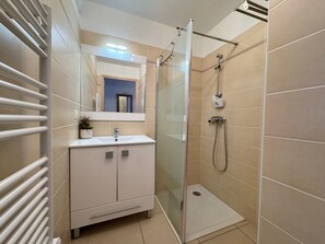 Bathroom - Vars - Apartment for 6, 45 sqm (Vars)