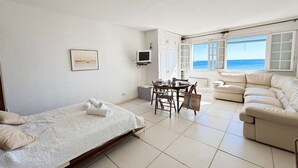 Bed sheets - Beachfront Studio with A/C and Parking in Port Grimaud (Port Grimaud)