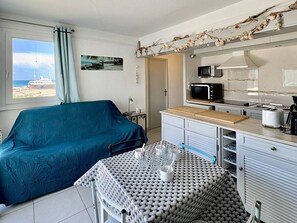 Interior - Seafront Apartment for 4 with Private Parking and Full Amenities (Le Barcarès)