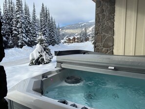 Baignoire à remous extérieure