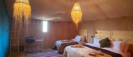 Enkeltrom – comfort, ørkenutsikt | Safe på rommet