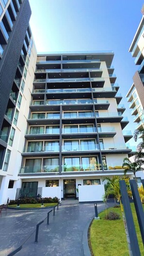 Exterior - Experience the height of Accra luxury in the prestigiousNova at Roman Ridge. (Accra)
