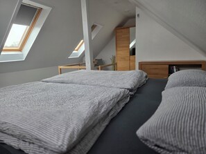 1 bedroom, free WiFi, bed sheets - Vacation apartment in Wilhelmshaven - quiet, modern, ideal for excursions (Wilhelmshaven)