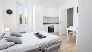 Uklassifisert bilde, 3 av 8, knapp