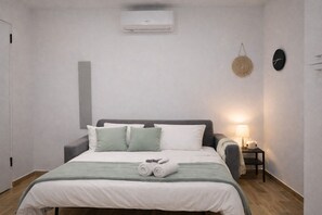 Room - Central Studio in Menton – Old Town, Shops & Beaches Nearby (Menton)