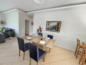 Dining - Spacious 3bd Apartment in Lefkakia, Nafplio (NAFPLIO)