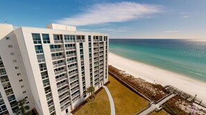 Condo, 3 habitaciones | Exterior