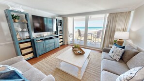 Living area - Shoreline Towers 1033 2 Bedroom Condo (Destin)