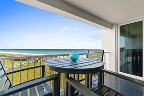 Condo, 2 habitaciones | Restaurante al aire libre