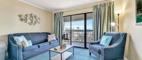 Condo, 1 Bedroom | Living area