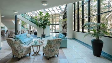 Condo, 3 Bedrooms | Interior