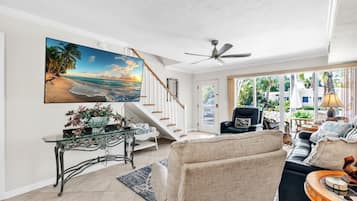 House, 2 Bedrooms | Living area