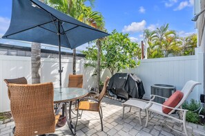 House, 2 Bedrooms | Tempat makan luar