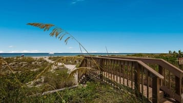 House, 2 Bedrooms | Beach | Beach nearby