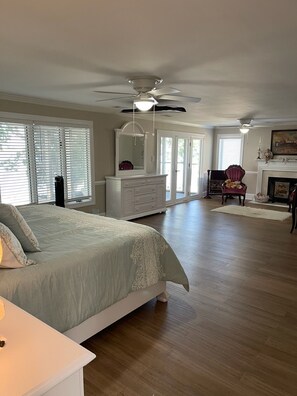 5 室のベッドルーム、アイロン / アイロン台、WiFi、ベッドシーツ