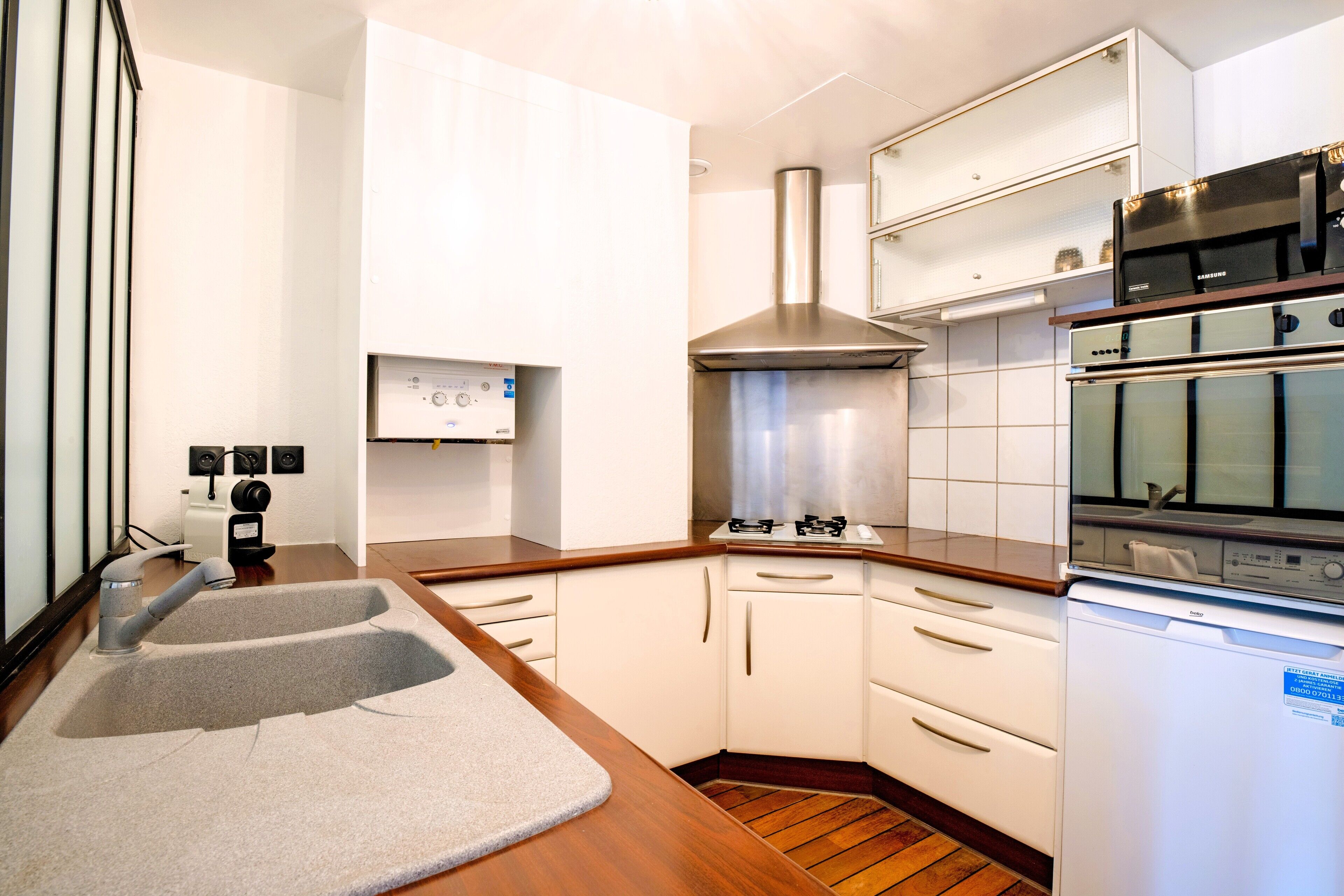 Deluxe Apartment | Private kitchen