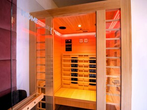One-Bedroom Apartment with Spa Bath | Sauna - Cristalys Loveroom & Spa (Montpellier)