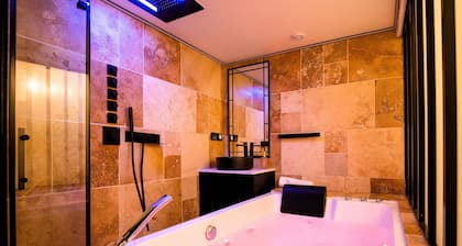Cristalys Loveroom & Spa