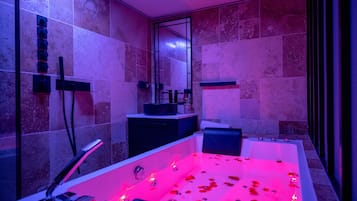 Deluxe appartement | Spa | Een bubbelbad