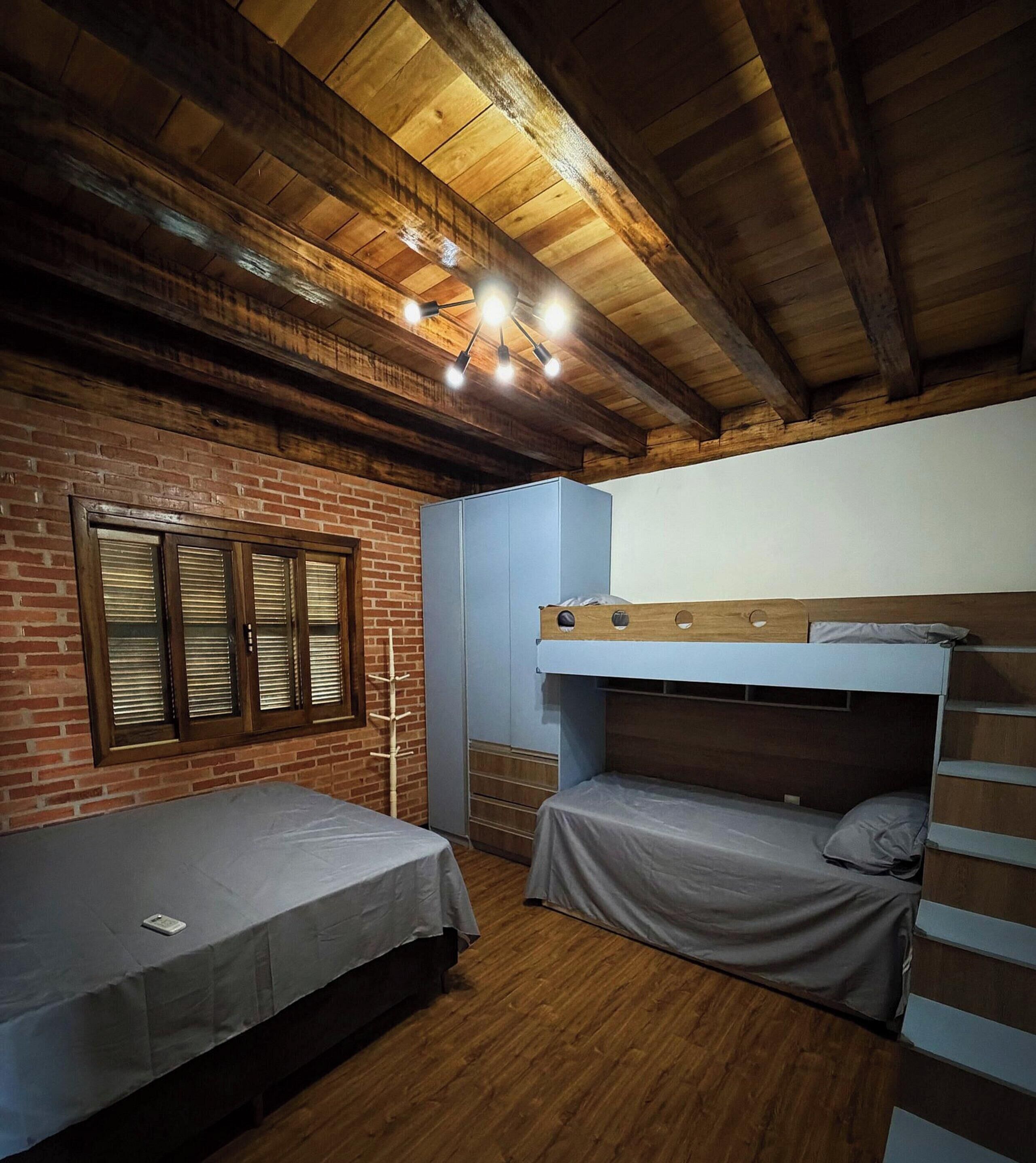 Luxe cottage, bubbelbad, uitzicht op bergen | Een minibar, individueel gedecoreerd, individueel gemeubileerd