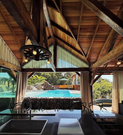 Luxury Cottage, Jetted Tub, Pool View | Pool. Sítio Recanto Pedacinho do Céu - Camboriú/SC