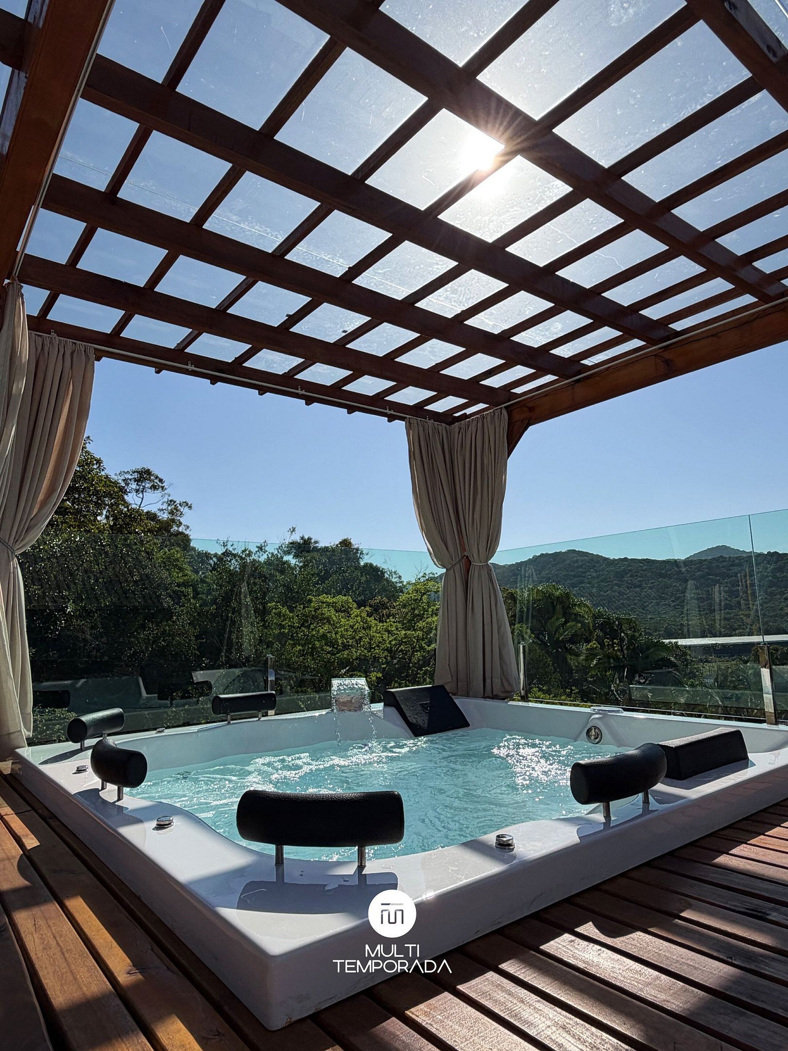 Chalet de lujo | Tina de hidromasaje al aire libre