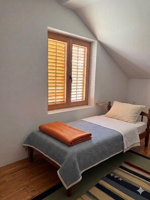 5 bedrooms, Internet, bed sheets