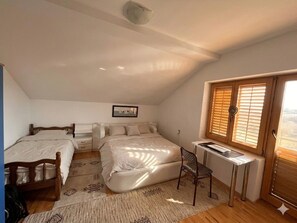 5 bedrooms, Internet, bed sheets