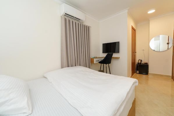 Standard Double or Twin Room, Balcony, Pool View | Free WiFi - Rock Pyramids Hotel (Giza Governorate)