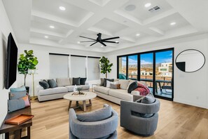 TV, video games - Pickleball Penthouse: Private Pool + Rooftop Pickelball Court (St. George)