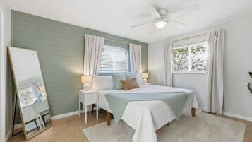 2 bedrooms, iron/ironing board, Internet, bed sheets