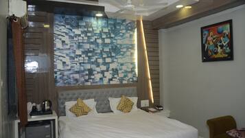 Kamar Deluks, pemandangan kota | Meja kerja, ruang kerja ramah laptop, dan Wi-Fi gratis