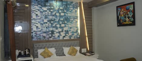 Deluxe Room, City View